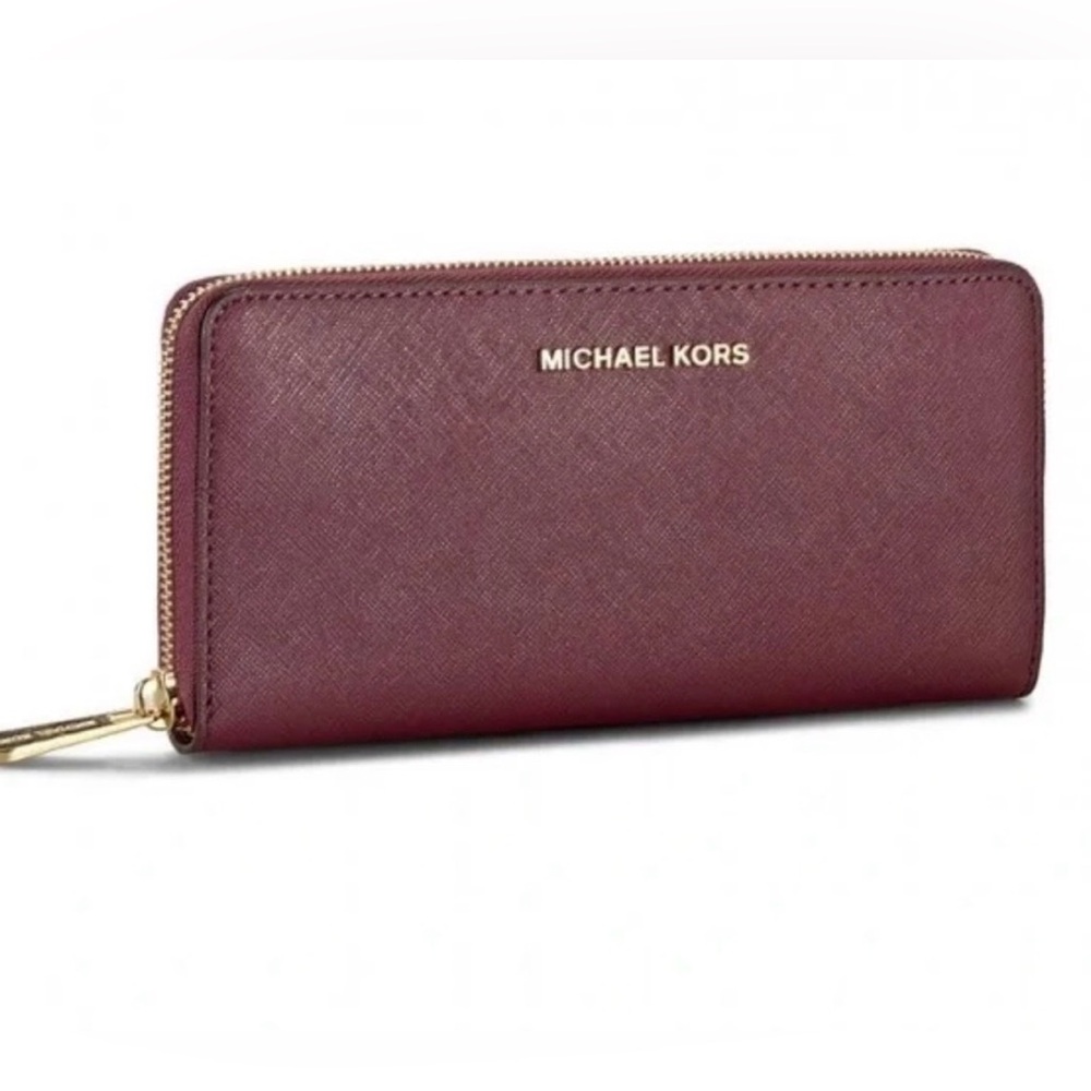 Michael Kors Jet Set Saffiano Zip Wallet